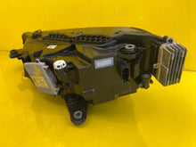 Laden Sie das Bild in den Galerie-Viewer, Frontscheinwerfer Skoda Superb III 3V1941016E LED Rechts Scheinwerfer Headlight