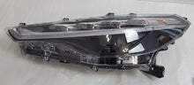 Load image into Gallery viewer, Frontscheinwerfer Toyota Corolla Full LED Links Scheinwerfer Headlight SCH5812471027cz