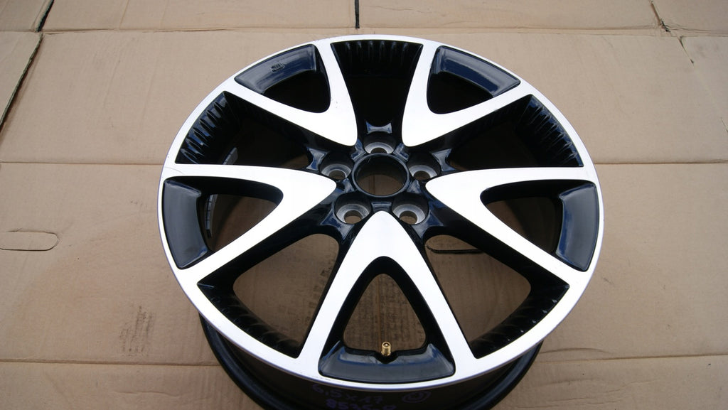 1x Alufelge 17 Zoll 6.5" 5x100 50ET Glanz 8535-8 Toyota Yaris Rim Wheel