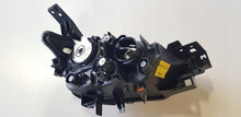 Laden Sie das Bild in den Galerie-Viewer, Frontscheinwerfer Mazda Cx3 Halogen Links Scheinwerfer Headlight