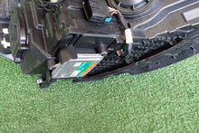 Laden Sie das Bild in den Galerie-Viewer, Frontscheinwerfer Opel Mokka 95386945 Xenon Ein Stück (Rechts oder Links) SCH7701722388yy