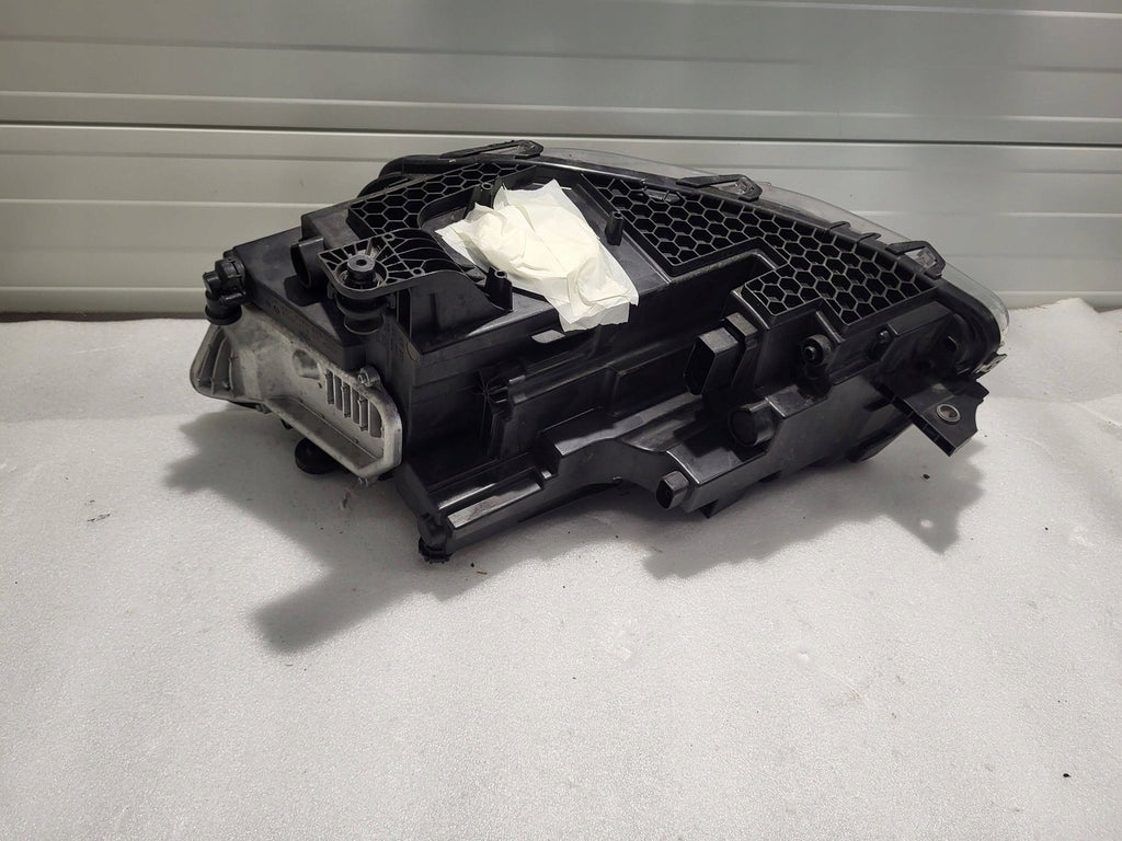 Frontscheinwerfer VW Caddy 2K8941036M Rechts Scheinwerfer Headlight SCH3679630046xr