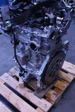 Laden Sie das Bild in den Galerie-Viewer, Motor Peugeot Partner HN05 1.2 THP 2024 Benzin Engine Unkomplett