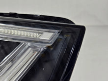 Laden Sie das Bild in den Galerie-Viewer, Frontscheinwerfer Audi Q5 80A941034 LED Rechts Scheinwerfer Headlight SCH2586856996rq