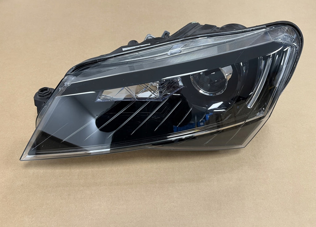 Frontscheinwerfer Skoda Superb III 3V1941015B Xenon Links Scheinwerfer Headlight SCH2063092417yq
