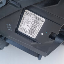 Load image into Gallery viewer, Frontscheinwerfer Mercedes-Benz W246 A2468207261 Xenon Rechts Headlight SCH8204750437yr