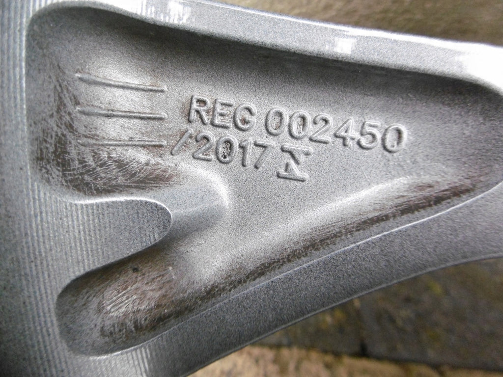 1x Alufelge 19 Zoll 8.5" 5x114.3 46ET 52910-J525 Kia Stinger Rim Wheel