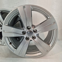 Laden Sie das Bild in den Galerie-Viewer, 4x Alufelge 18 Zoll 8.0" 5x112 25ET Glanz Silber 4M0601025A Audi Rim Wheel FEL2400395468kl