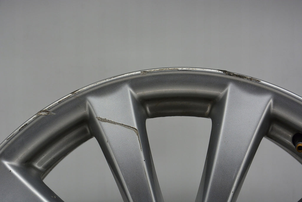 1x Alufelge 17 Zoll 8.0" 5x114.3 45ET Glanz Silber Toyota Rim Wheel