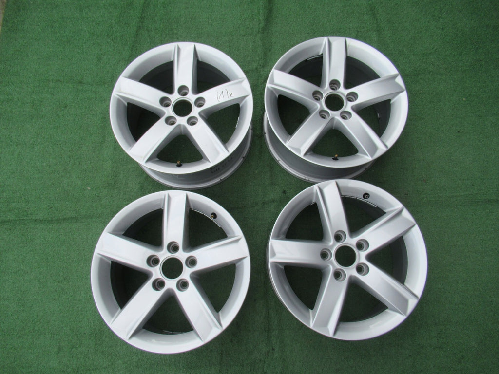 4x Alufelge 16 Zoll 7.0" 5x112 46ET Glanz Silber 8K0071496 Audi A4 B8 Rim Wheel