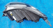 Laden Sie das Bild in den Galerie-Viewer, Frontscheinwerfer Opel Zafira Life 9832836480-00 Rechts Scheinwerfer Headlight SCH6896999005ix