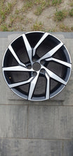 Laden Sie das Bild in den Galerie-Viewer, 1x Alufelge 18 Zoll 7.5" 5x108 45ET Glanz Schwarz 32209776 Volvo V60 I S60 S40 FEL2387576587af