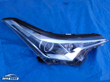 Laden Sie das Bild in den Galerie-Viewer, Frontscheinwerfer Toyota C-Hr 81110-F4031-00 Rechts Scheinwerfer Headlight SCH6582875344lc
