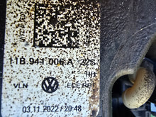 Laden Sie das Bild in den Galerie-Viewer, Frontscheinwerfer VW 11B941006A Full LED Rechts Scheinwerfer Headlight SCH2215449239sz