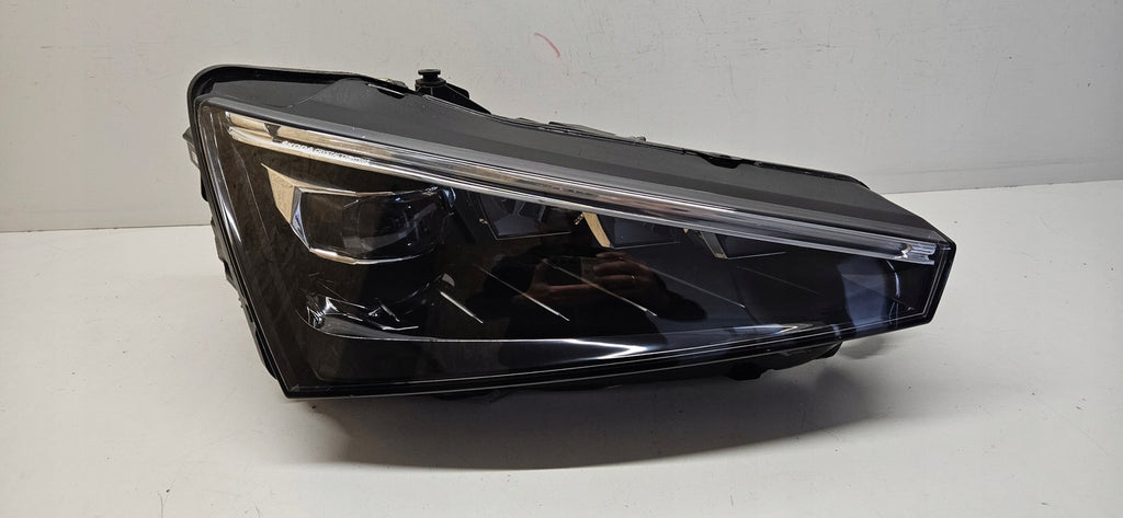 Frontscheinwerfer Skoda Scala 657941016A LED Rechts Scheinwerfer Headlight SCH7665596123iw