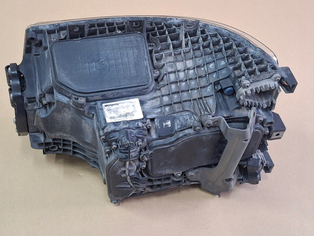 Frontscheinwerfer 2379886 Rechts Scheinwerfer Headlight SCH8005516225ah