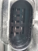 Load image into Gallery viewer, Frontscheinwerfer VW Passat 3C0941005AA Links Scheinwerfer Headlight SCH5895139358km