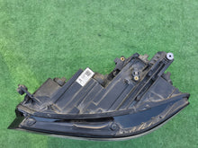 Load image into Gallery viewer, Frontscheinwerfer VW Passat B8 3G1941005B Ein Stück (Rechts oder Links) SCH2345942296zi
