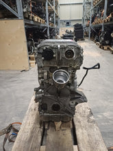 Laden Sie das Bild in den Galerie-Viewer, Motor Mercedes-Benz Slc M274910 1.8 CGI 47TKm 2017 Benzin Engine Unkomplett