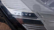 Load image into Gallery viewer, Frontscheinwerfer Volvo S60 V60 32404680 LED Rechts Scheinwerfer Headlight SCH5674871587lz