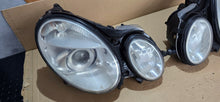 Laden Sie das Bild in den Galerie-Viewer, Frontscheinwerfer Mercedes-Benz W211 Xenon Ein Satz Scheinwerfer Headlight SCH6710103161rc
