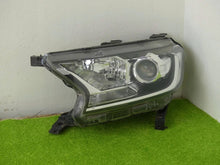 Laden Sie das Bild in den Galerie-Viewer, Frontscheinwerfer Ford Ranger OSI2283 Halogen Links Scheinwerfer Headlight