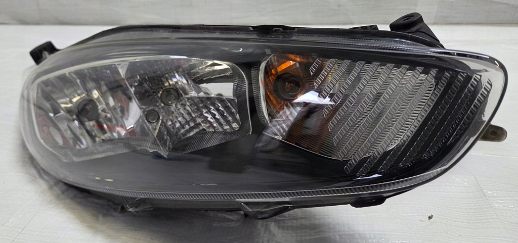 Frontscheinwerfer Ford Fiesta I C1BB-13W029-AE 6FB117-8B2D80 Rechts Headlight SCH8820095587uj