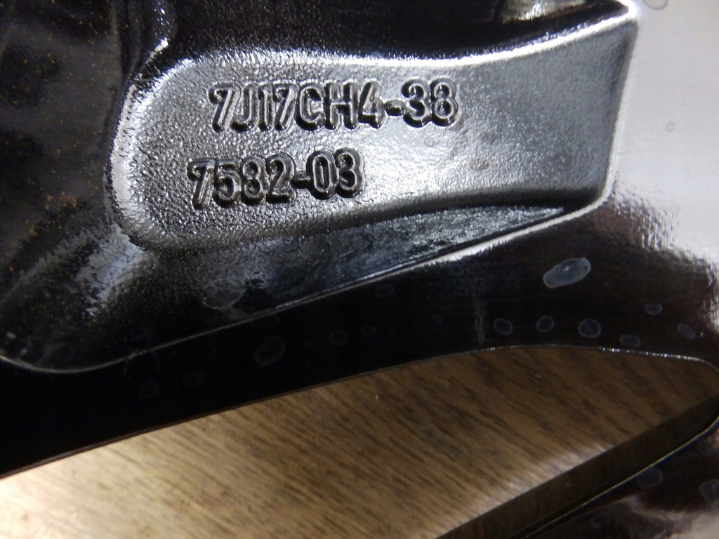 1x Alufelge 17 Zoll 7.0" 4x108 38ET Glanz Silber 9832281480 Opel Corsa F