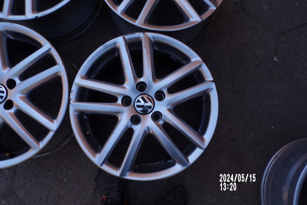 4x Alufelge 17 Zoll 7.0" 5x112 54ET 1K0601025AF VW Caddy V Golf VI Touran I FEL1409383922et
