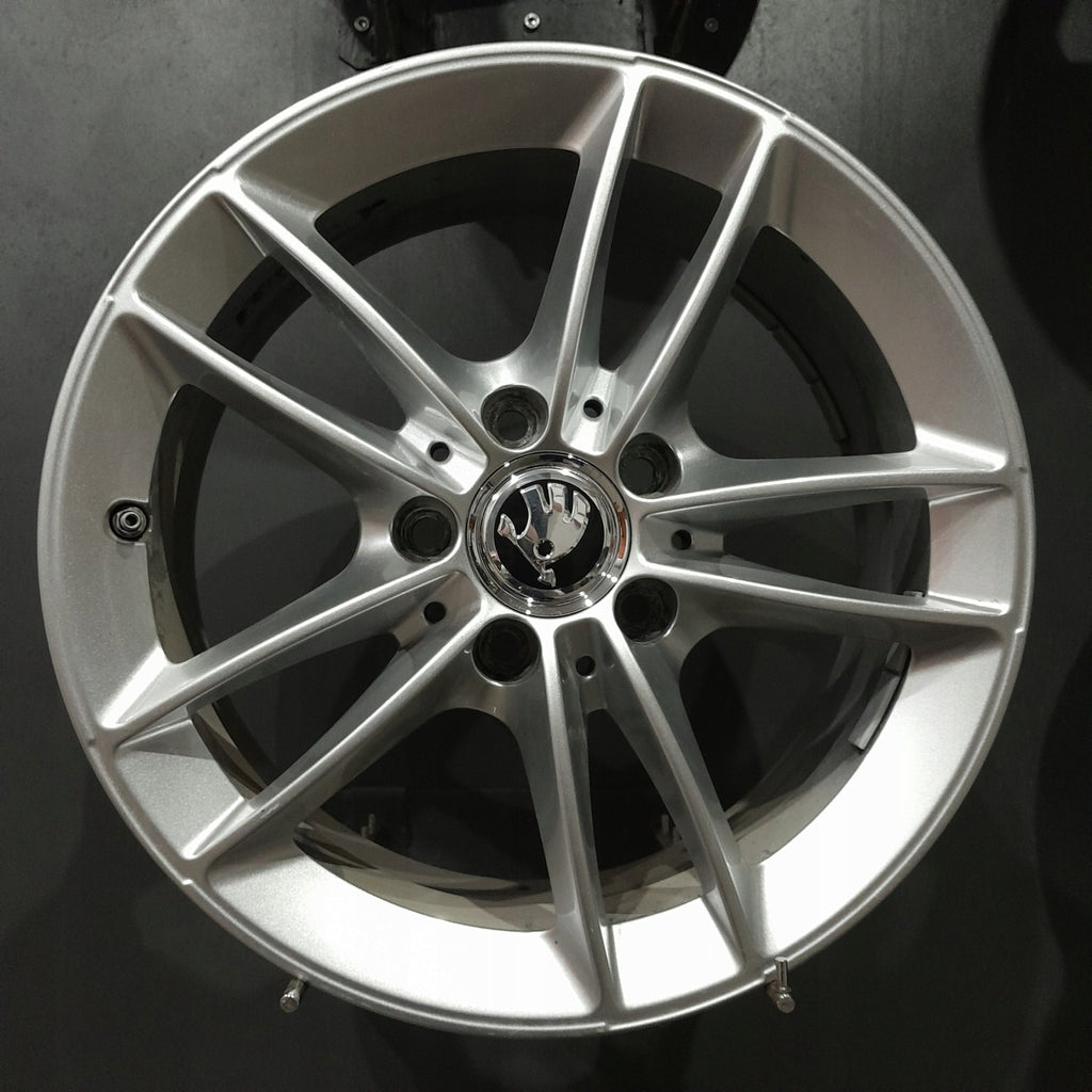 4x Alufelge 16 Zoll 6.5" 5x112 44ET Mercedes-Benz Superb III Octavia Rim Wheel FEL6866414953ha