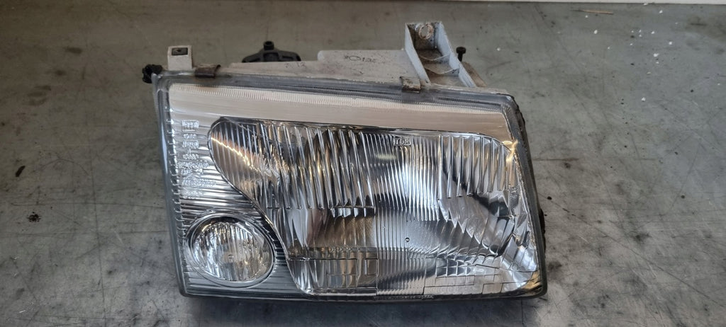 Frontscheinwerfer Hyundai Galloper Ein Stück (Rechts oder Links) Headlight
