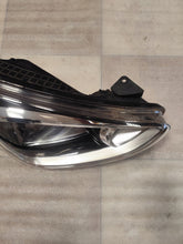 Laden Sie das Bild in den Galerie-Viewer, Frontscheinwerfer Hyundai I10 92102-B9000 Rechts Scheinwerfer Headlight SCH8795901237fs
