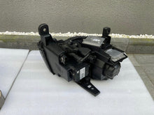 Laden Sie das Bild in den Galerie-Viewer, Frontscheinwerfer Jeep Grand Cherokee Wk2 68144709AE Rechts oder Links SCH9252837544bv