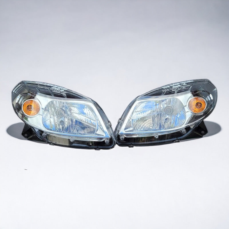 Frontscheinwerfer Dacia Sandero I 8200733877 Halogen Rechts oder Links