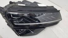 Load image into Gallery viewer, Frontscheinwerfer Skoda Karoq 57B941016F 10900410020517609 Rechts Headlight SCH7015538524fx