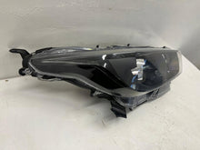 Load image into Gallery viewer, Frontscheinwerfer Toyota Yaris Ein Stück (Rechts oder Links) Headlight SCH7376462697np