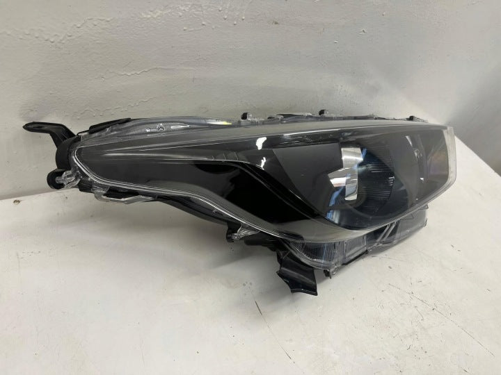 Frontscheinwerfer Toyota Yaris Rechts Scheinwerfer Headlight SCH7376462697np