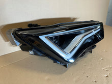 Laden Sie das Bild in den Galerie-Viewer, Frontscheinwerfer Seat Ateca 576941032B LED Rechts Scheinwerfer Headlight