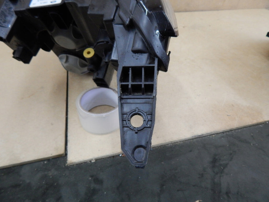 Frontscheinwerfer Ford Courier R2X613W029CE Rechts Scheinwerfer Headlight SCH7815264839om