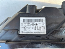 Load image into Gallery viewer, Frontscheinwerfer Skoda Superb III 3V1941015B LED Ein Stück (Rechts oder Links)