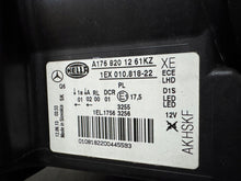 Laden Sie das Bild in den Galerie-Viewer, Frontscheinwerfer Mercedes-Benz A1768201261 Xenon Rechts Scheinwerfer Headlight SCH3822191771dq