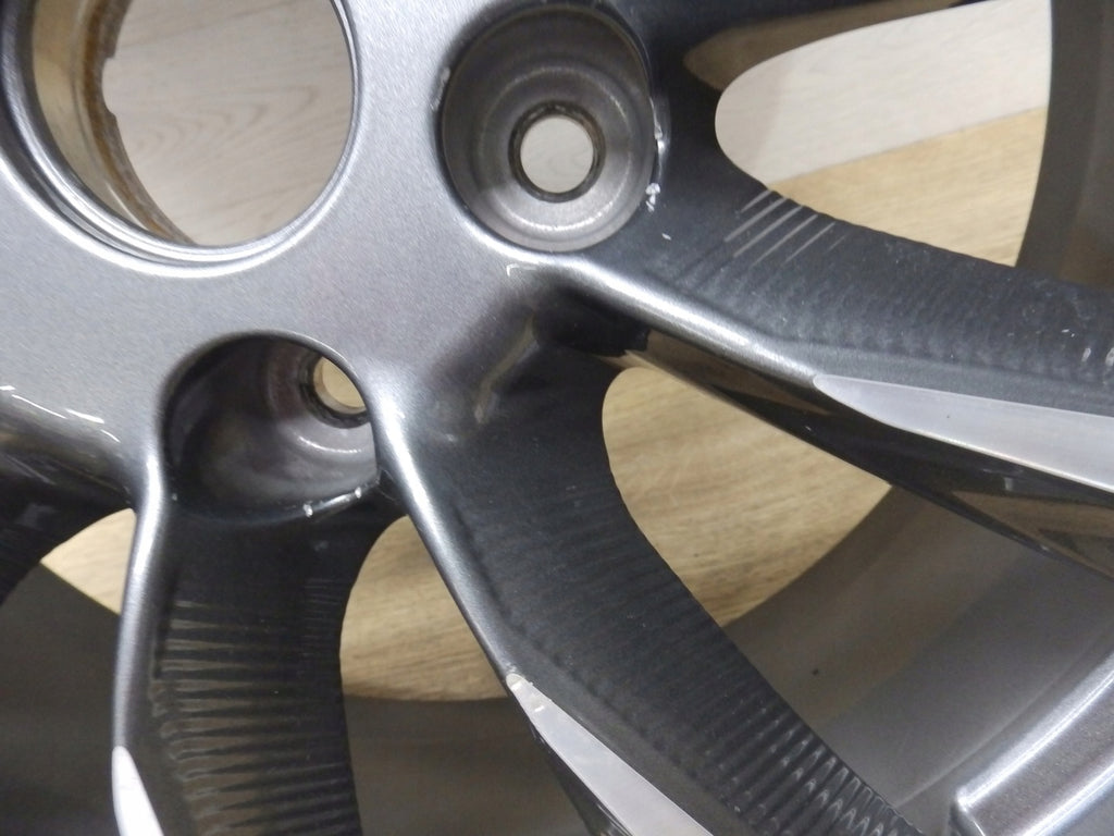 1x Alufelge 19 Zoll 7.0" 5x114.3 40ET Glanz Graphit 8201539754 Mg 1 Kadjar