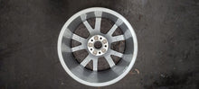Load image into Gallery viewer, 1x Alufelge 18 Zoll 7.5" 5x112 37ET Glanz Silber 4G0071498A Audi I Rim Wheel FEL8877642101cy