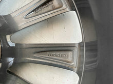 Laden Sie das Bild in den Galerie-Viewer, 1x Alufelge 19 Zoll 7.0" 5x114.3 40ET Glanz Graphit 8201539754 Mg Qashqai Kadjar FEL8884645472qu