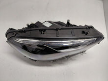 Laden Sie das Bild in den Galerie-Viewer, Frontscheinwerfer Mercedes-Benz W247 A2479064204 FALSE Scheinwerfer Headlight SCH9522124258qv