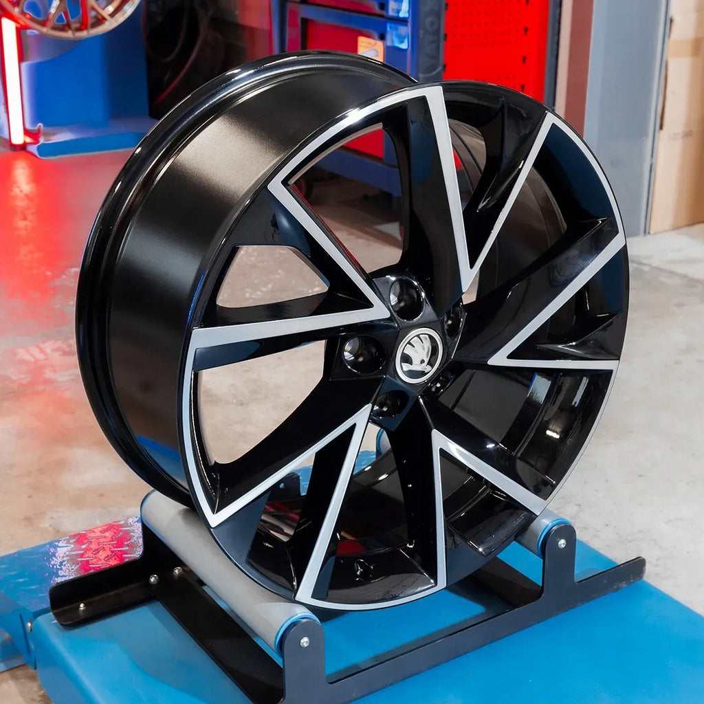 4x Alufelge 19 Zoll 8.0" 5x112 44ET 3V0601025AP Audi Mg I Superb Octavia FEL6248542181ik