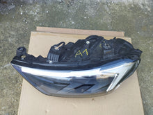 Load image into Gallery viewer, Frontscheinwerfer Audi A1 82A941033D LED Links Scheinwerfer Headlight