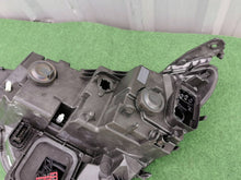 Laden Sie das Bild in den Galerie-Viewer, Frontscheinwerfer Renault Megane IV 260106126R Rechts Scheinwerfer Headlight SCH8024087068cs