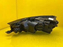 Laden Sie das Bild in den Galerie-Viewer, Frontscheinwerfer Audi A5 8W6941006C 8W6941005C Xenon Ein Satz Headlight