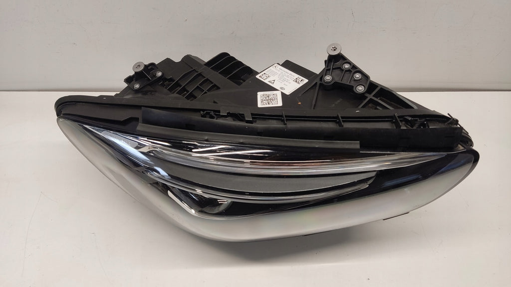 Frontscheinwerfer Mercedes-Benz W247 A2479068405 LED Rechts Headlight